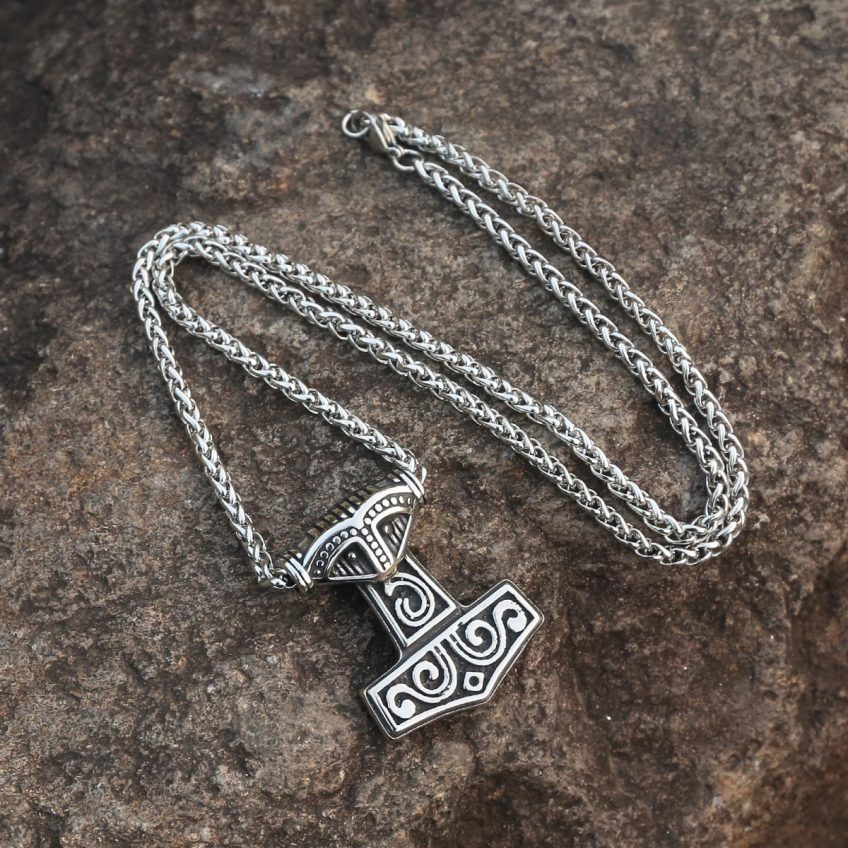Skane Mjolnir necklace • 5-7 days delivery guarantee