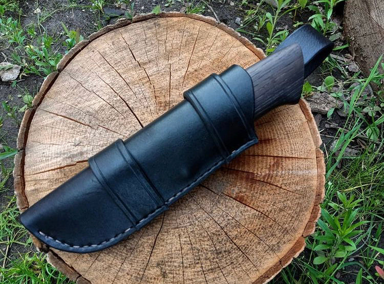 Forged engraved knife - Valhallaworld