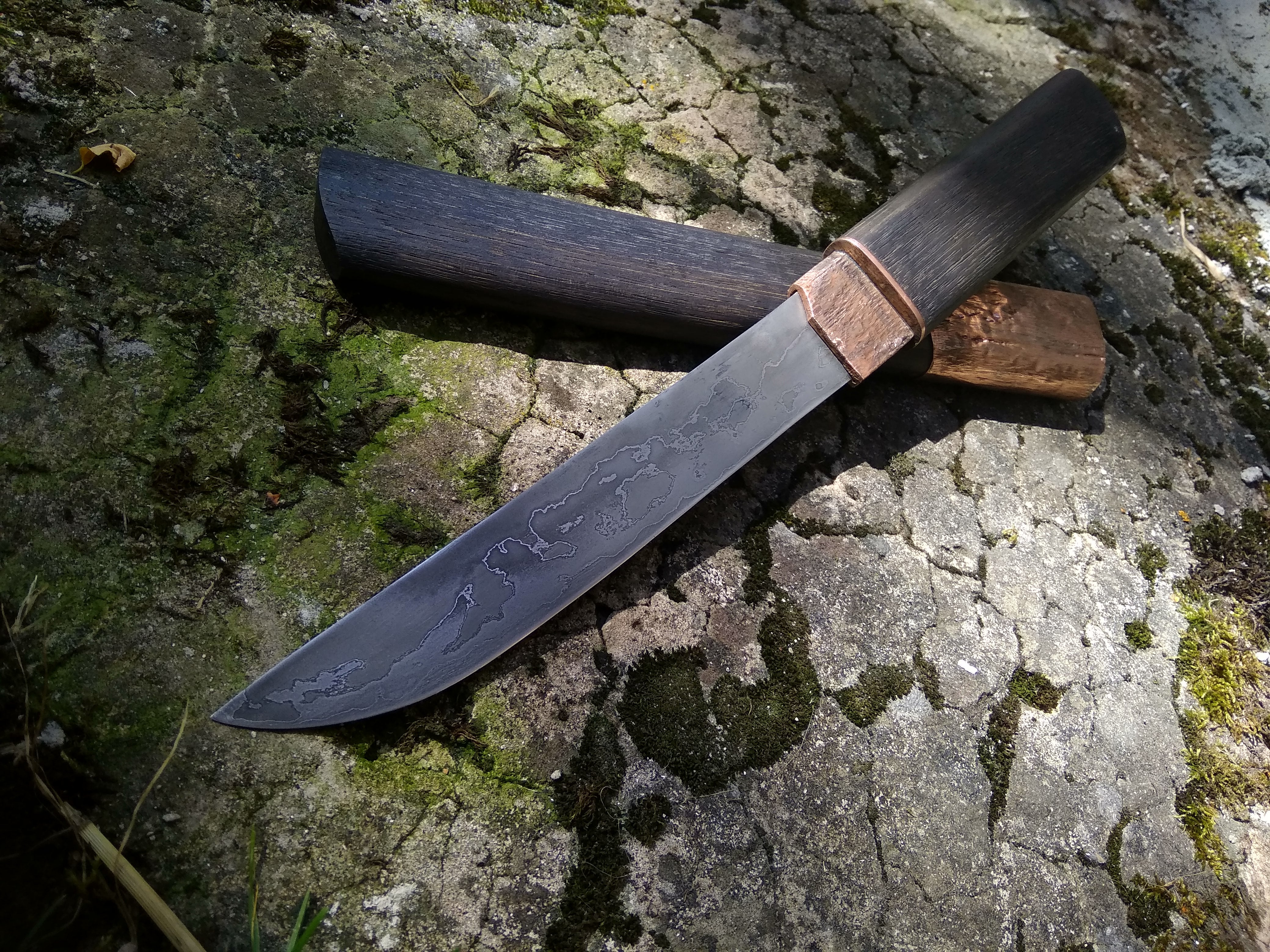 Long Damascus Knife - Valhallaworld