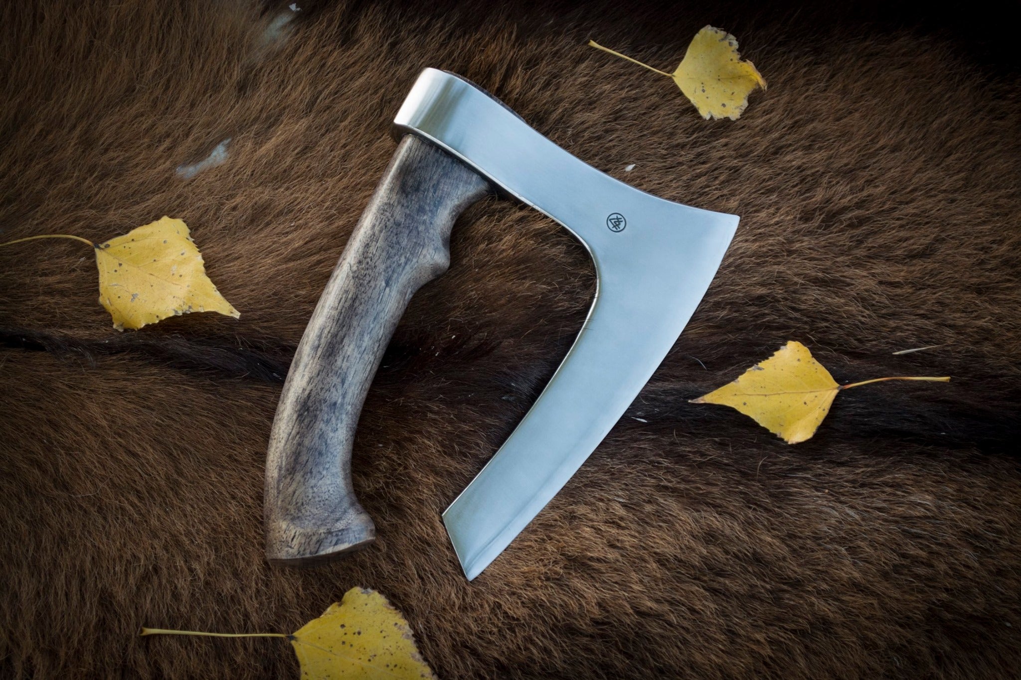 Small bearded axe 