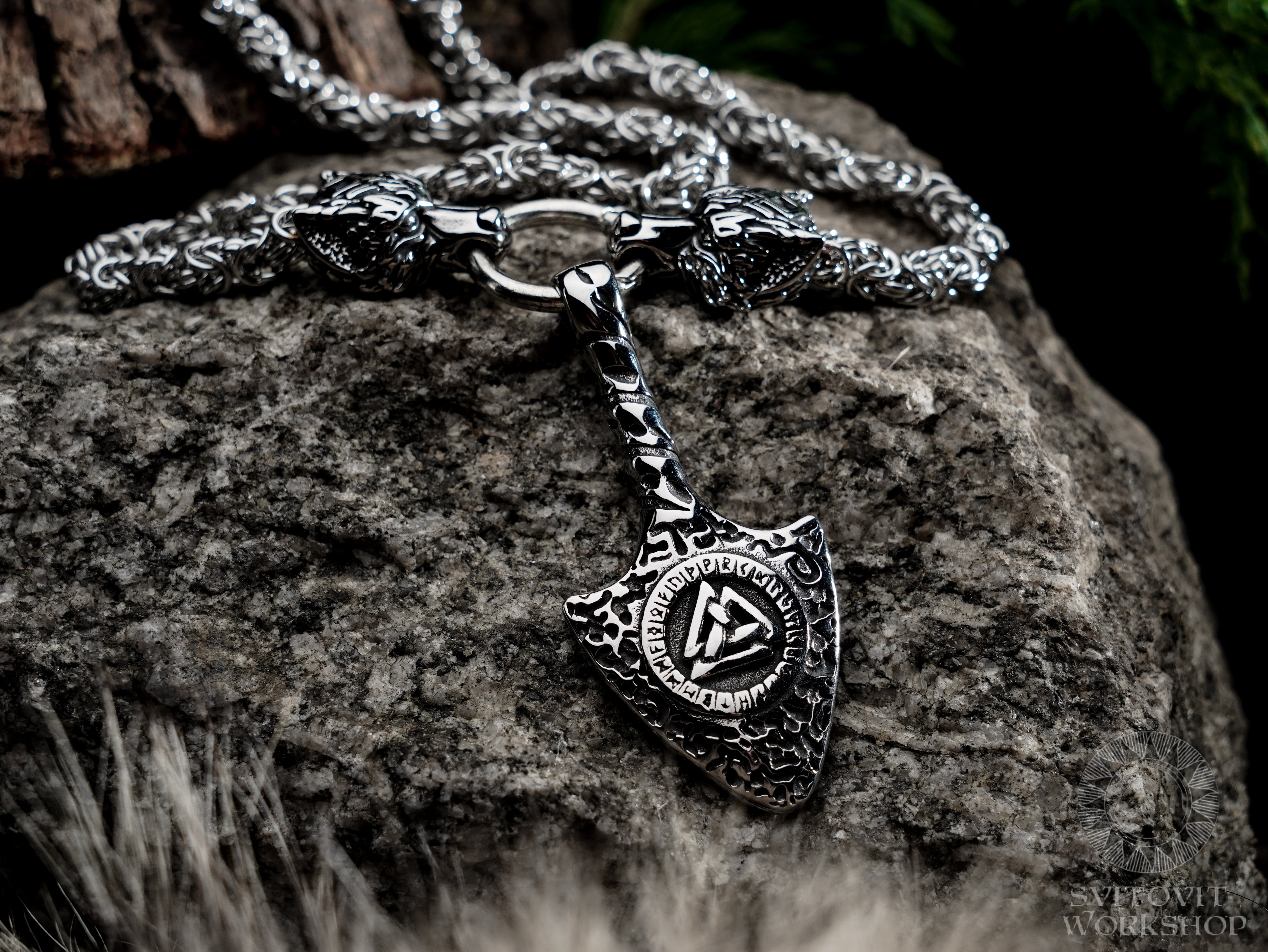 Large Spear necklace • 5-7 days delivery guarantee