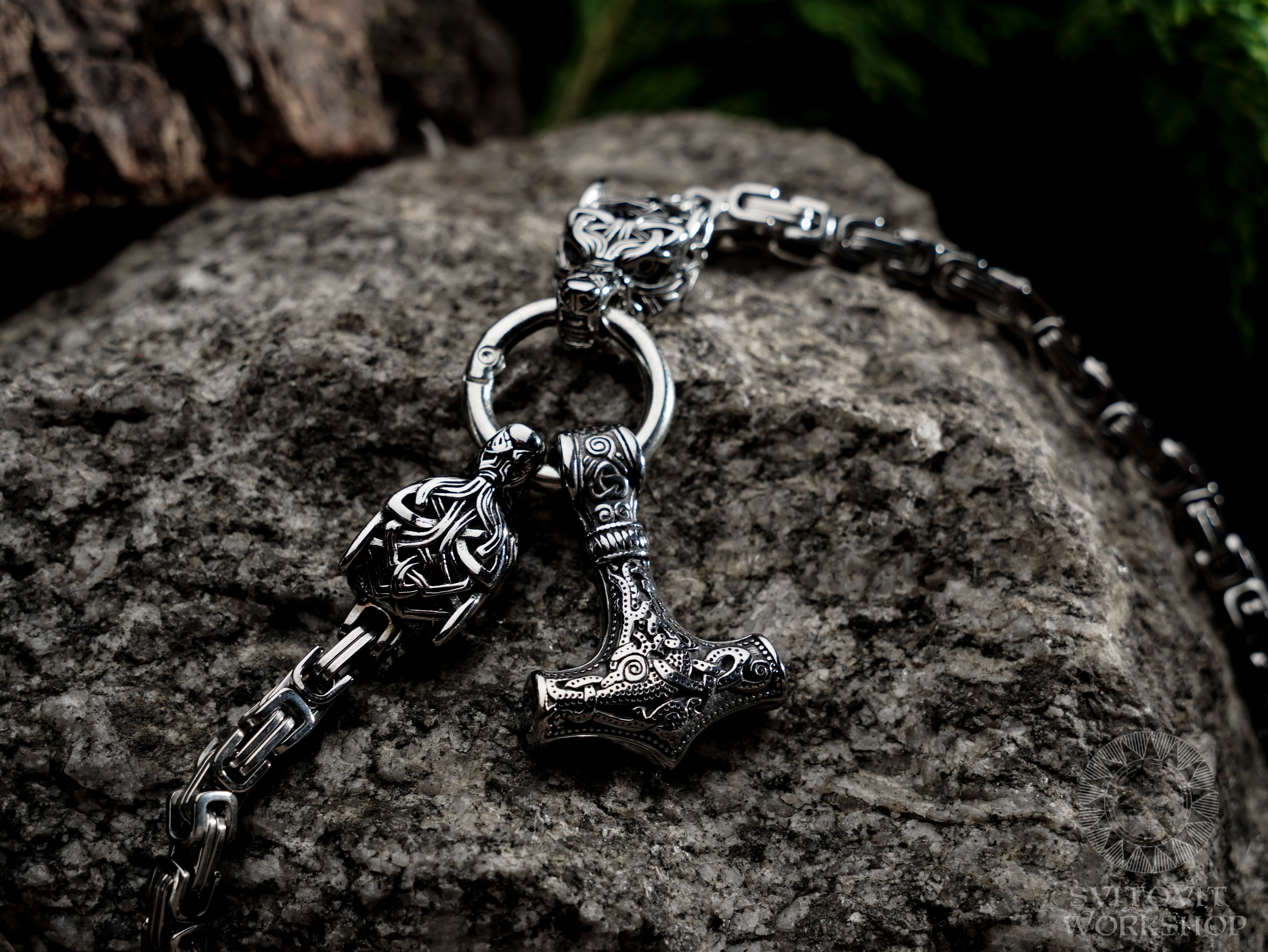 Large Mjolnir necklace • 5-7 days delivery guarantee
