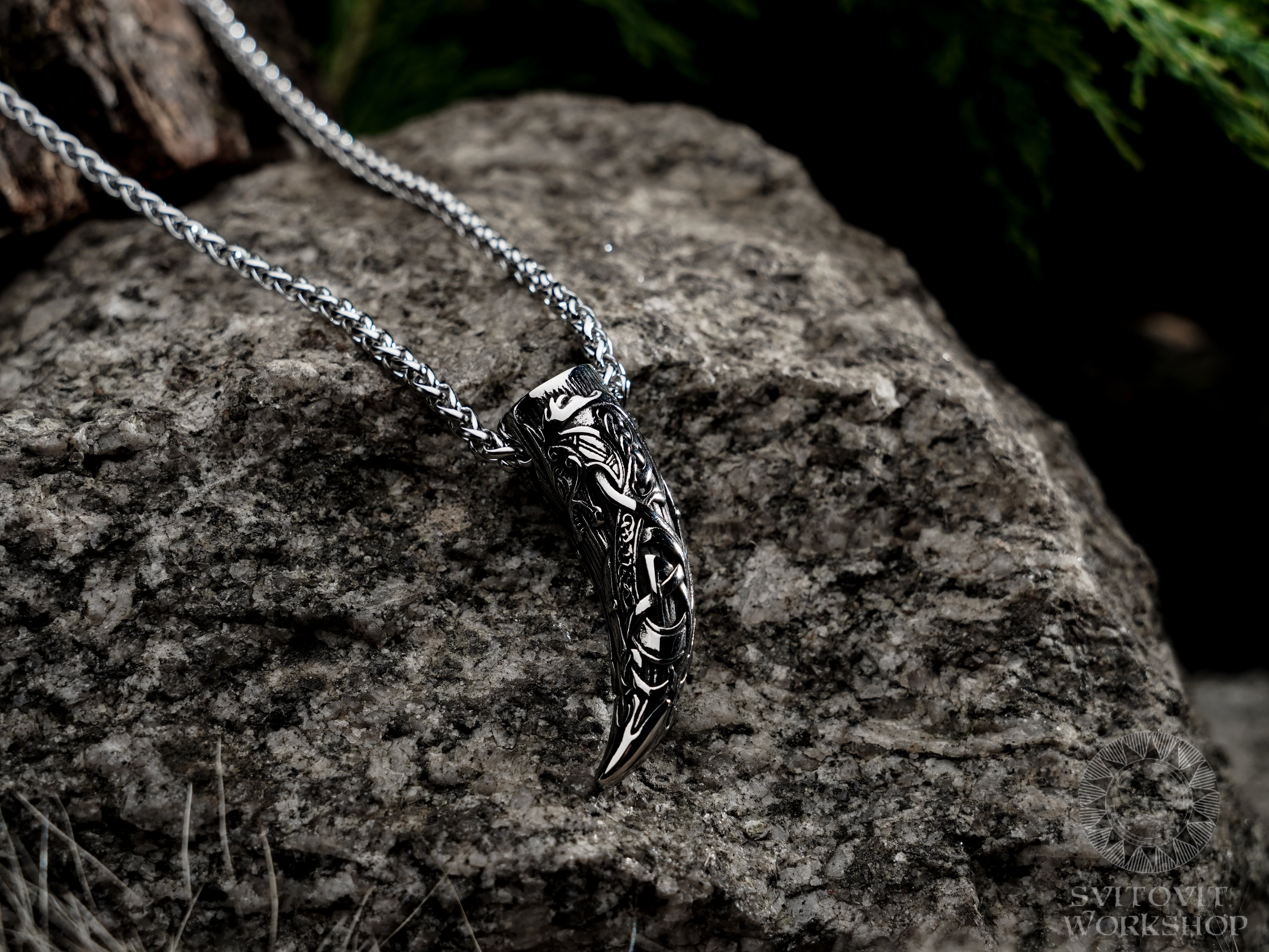 Viking horn necklace • 5-7 days delivery guarantee