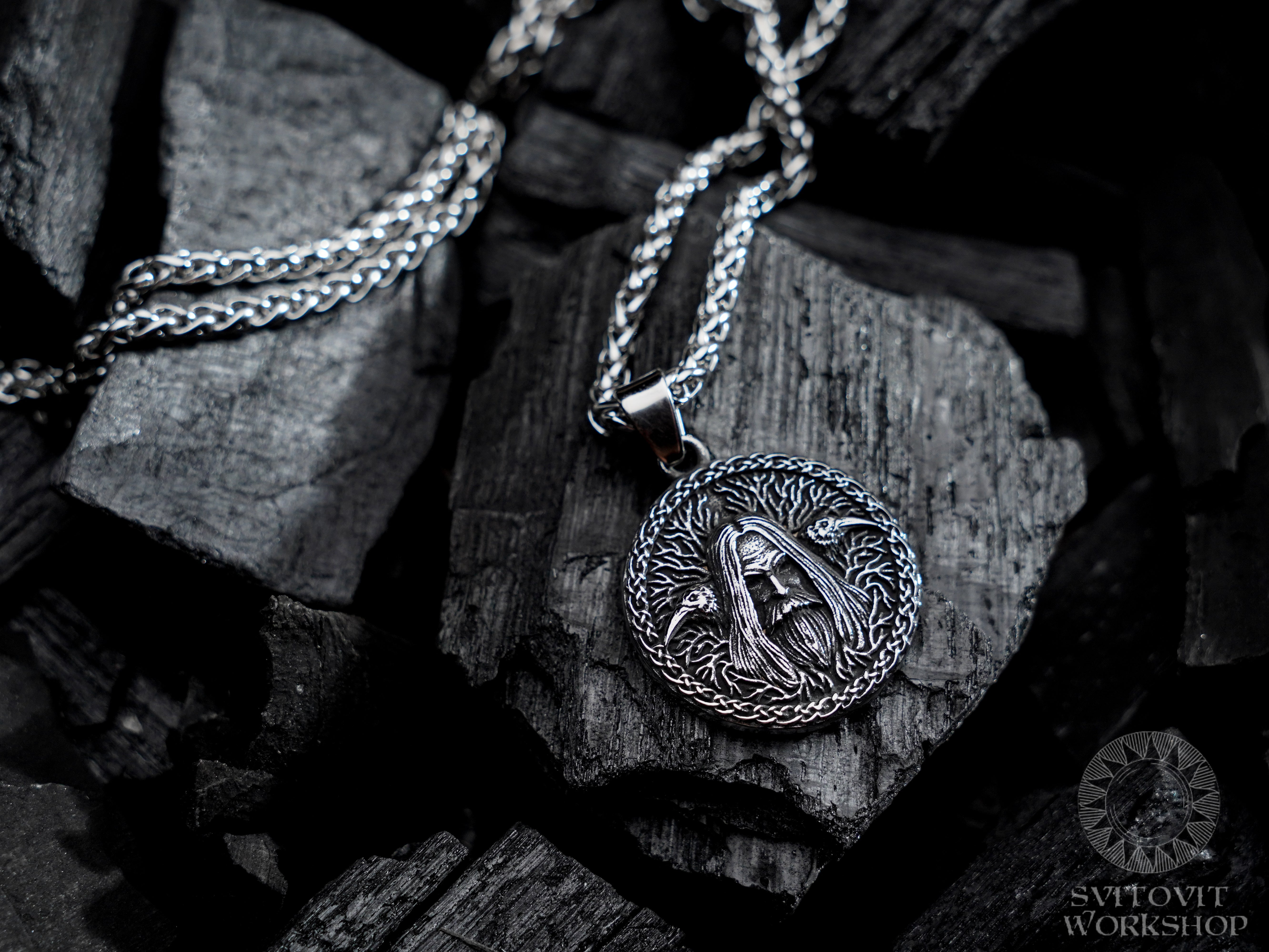 Odin necklace • 5-7 days delivery guarantee