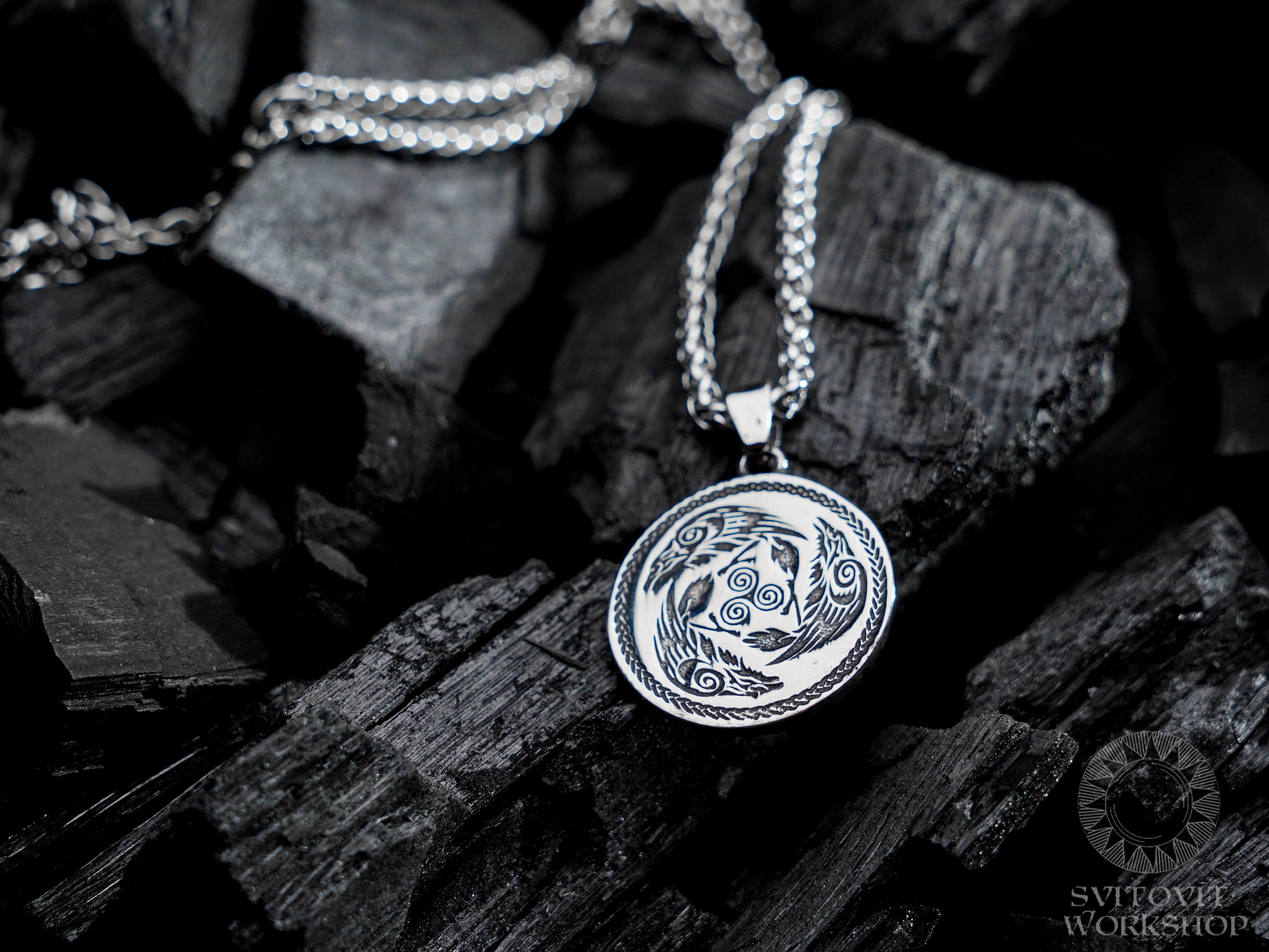 Odin necklace • 5-7 days delivery guarantee