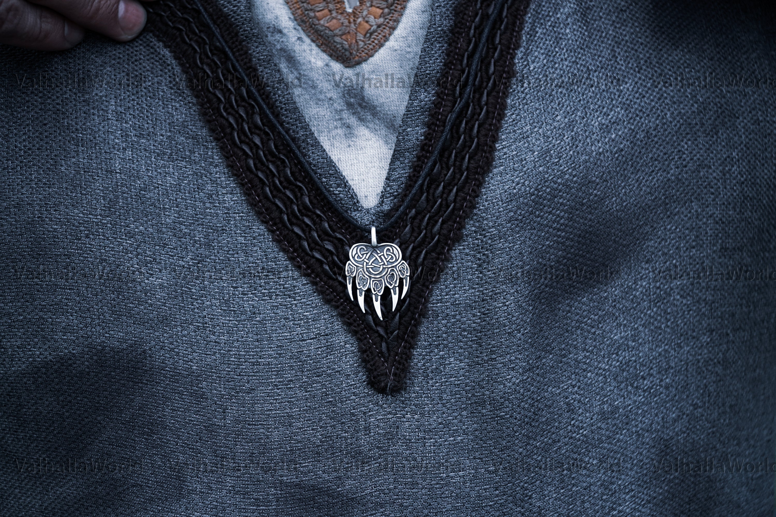 Bear Paw Pendant - Valhallaworld