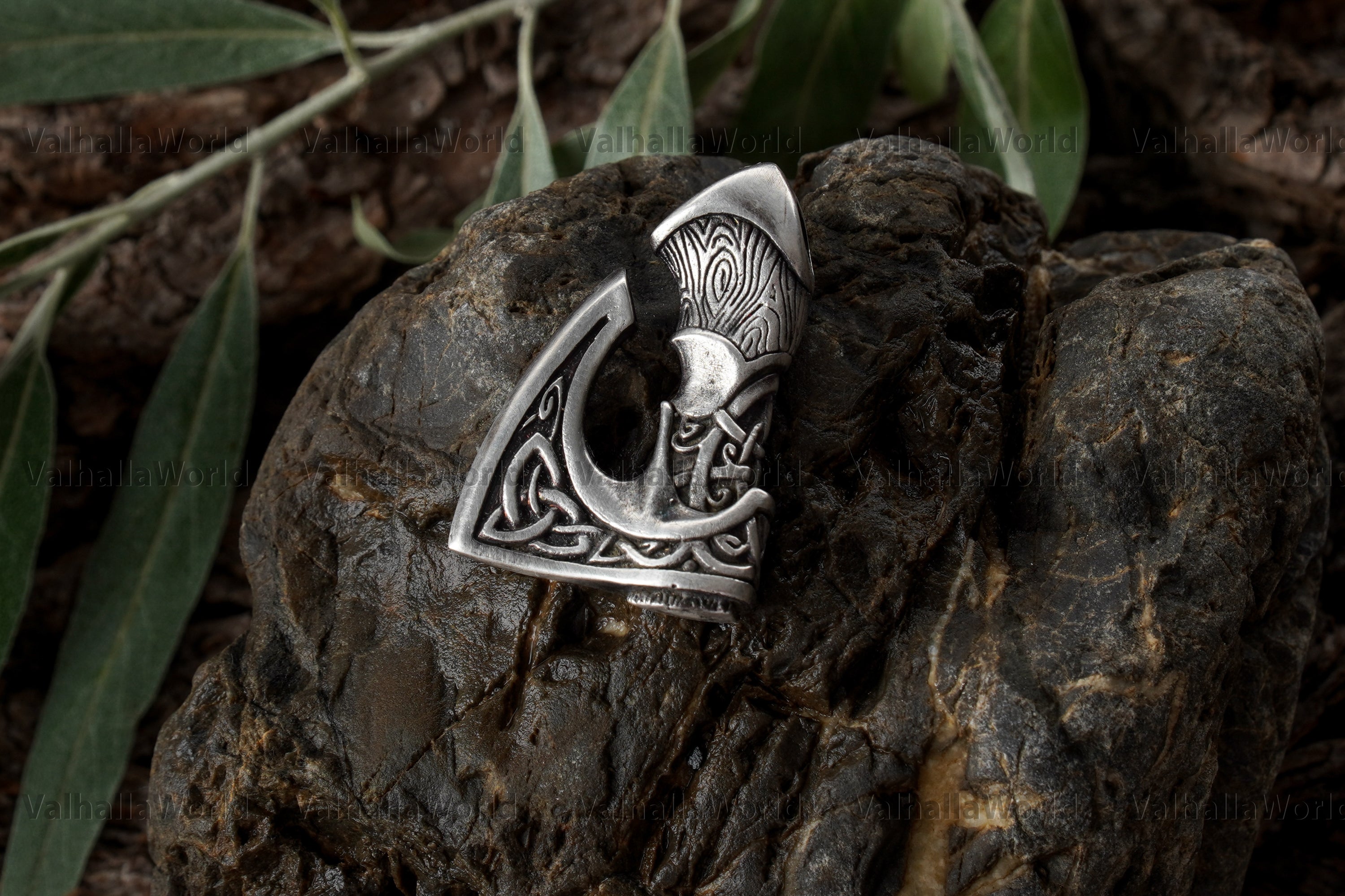 Viking Axe Pendant - Valhallaworld