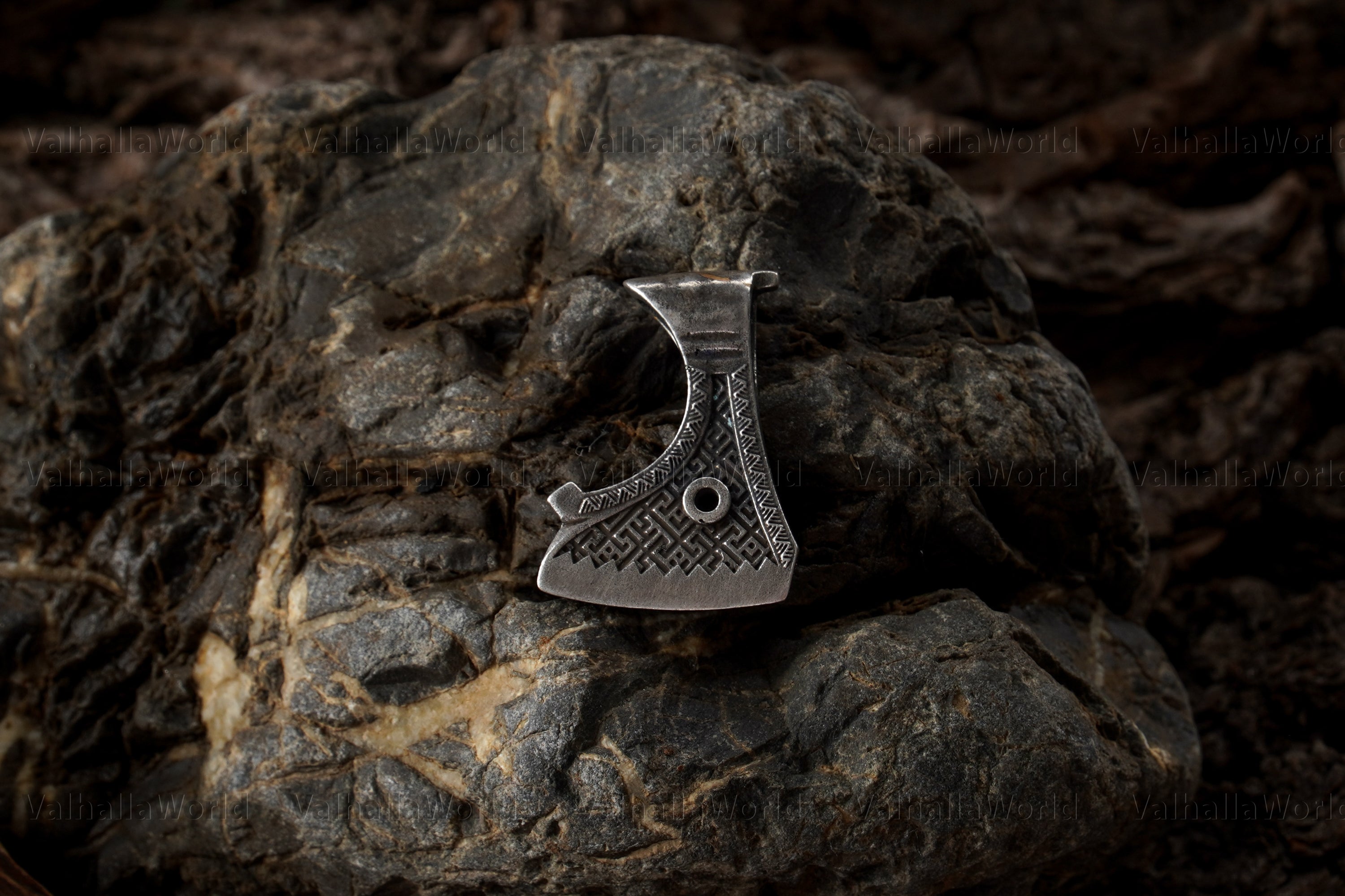 Kievan Rus Axe Pendant - Valhallaworld