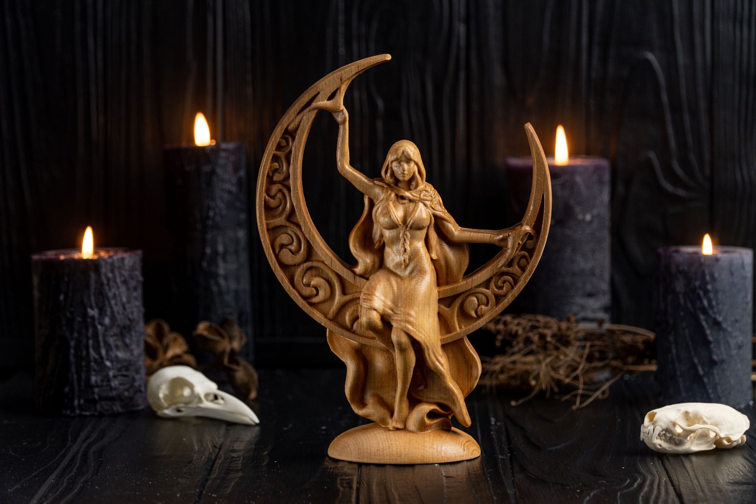 Luna celtic statue