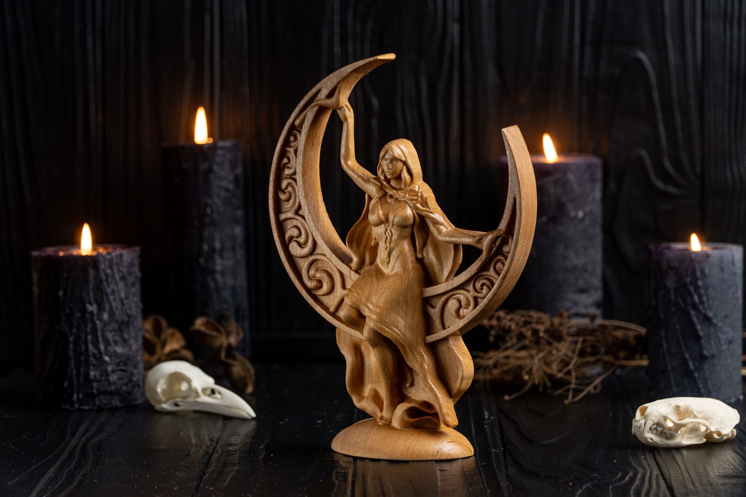 Luna goddess statue