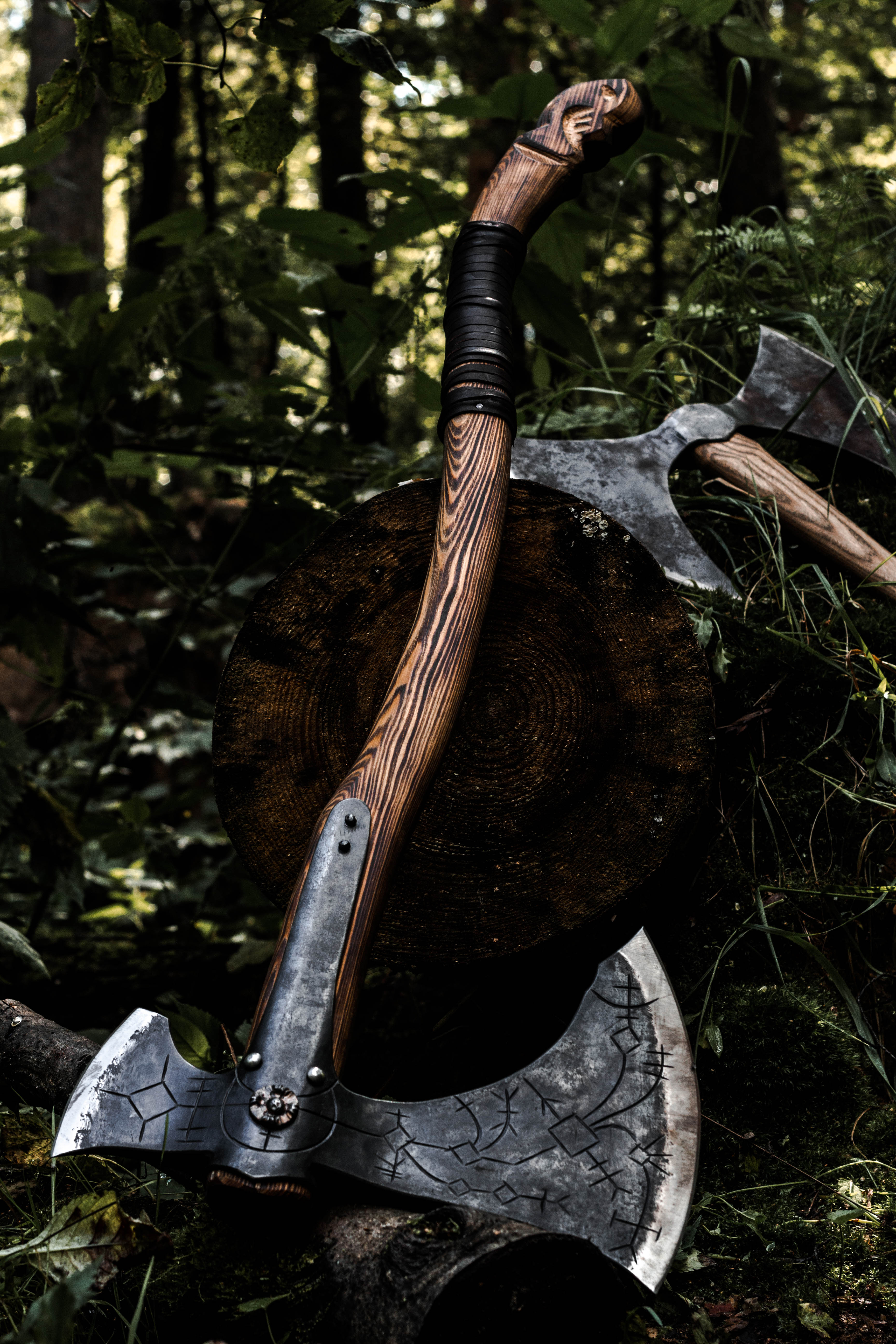 Leviathan battle axe