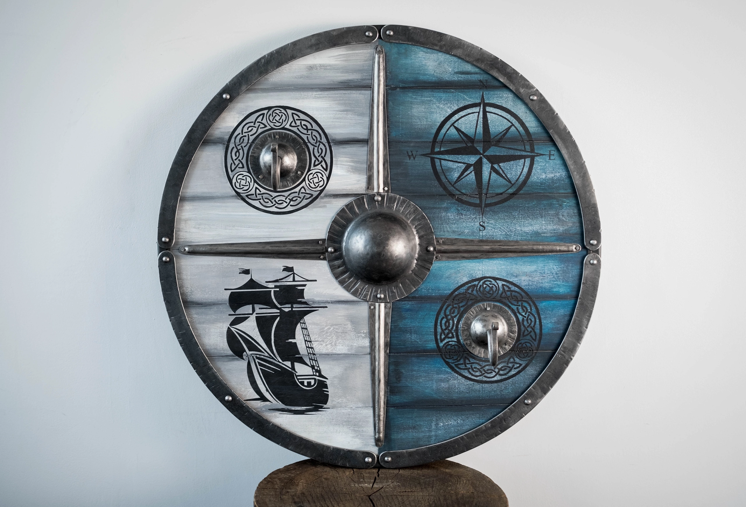Viking shield "Norse Compass"