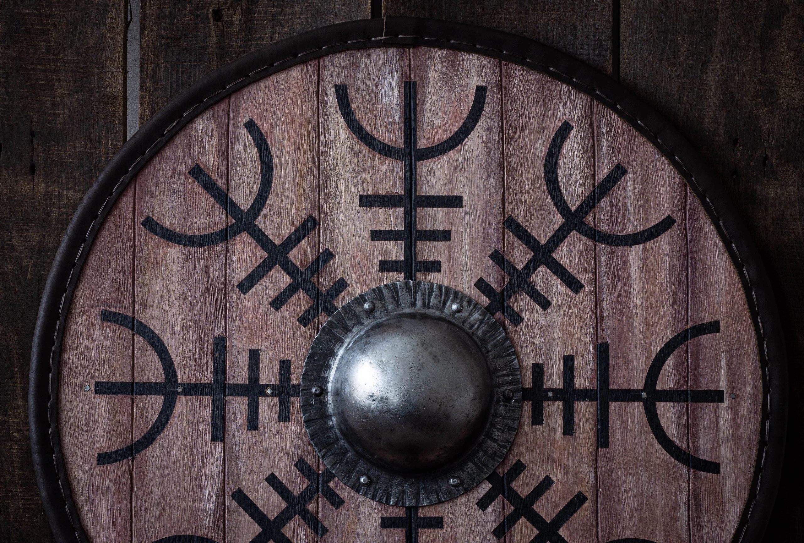 Viking shield "Helm of Awe"