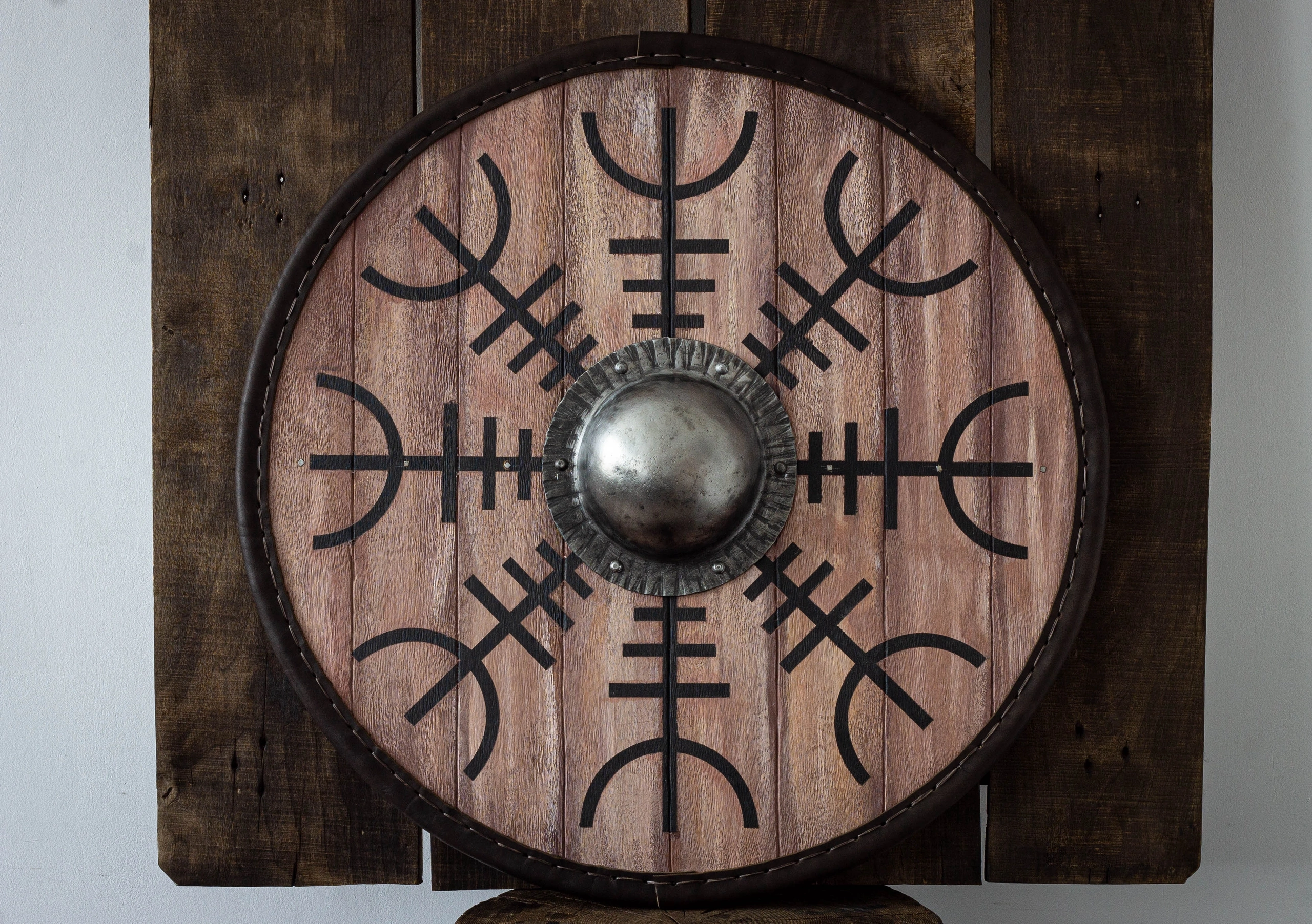 Viking shield "Helm of Awe"