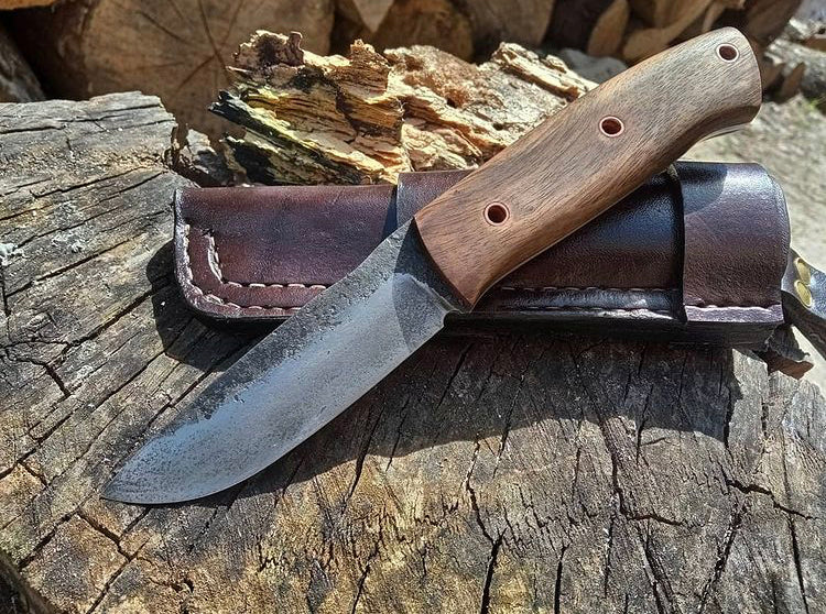 Forged engraved knife - Valhallaworld