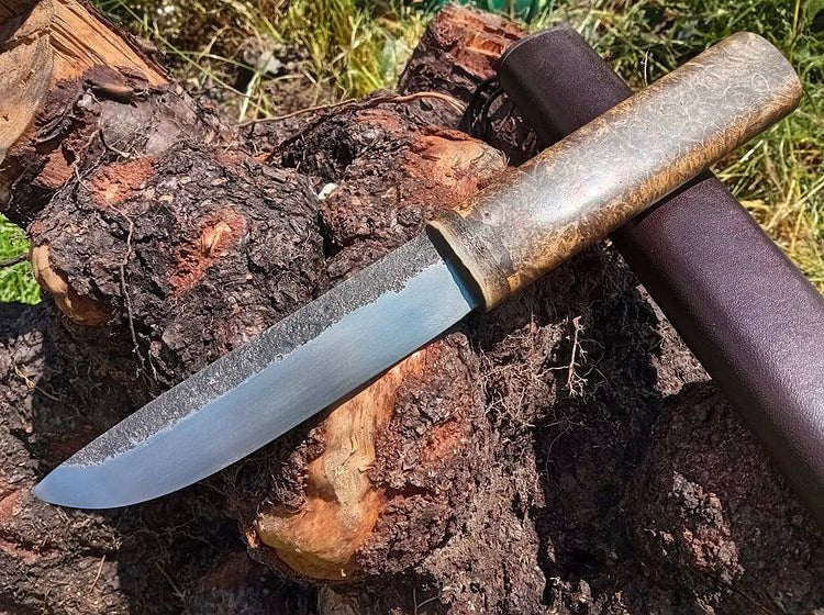 Custom yakut knife