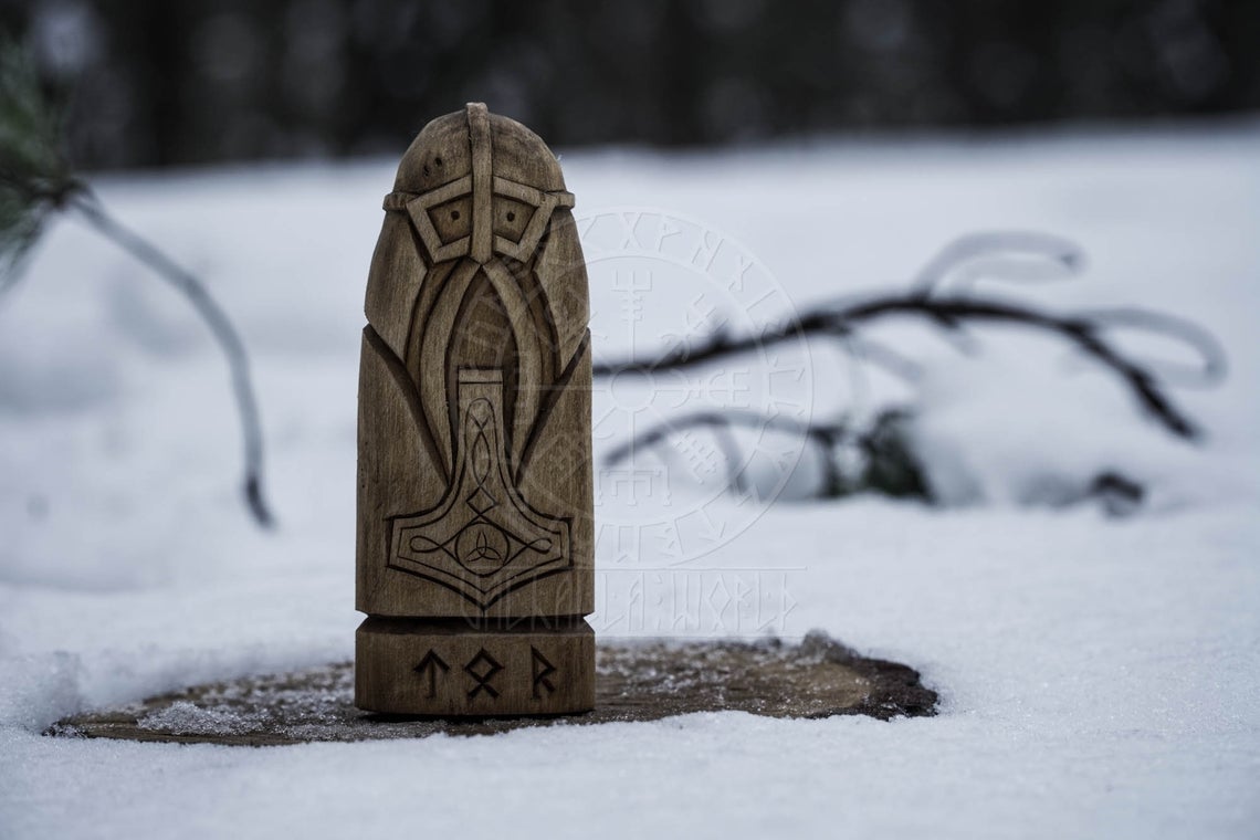 Thor wooden statue