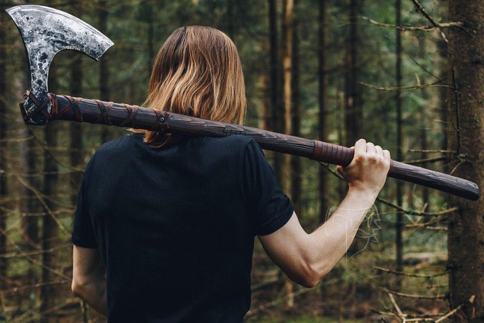 Large viking battle axe