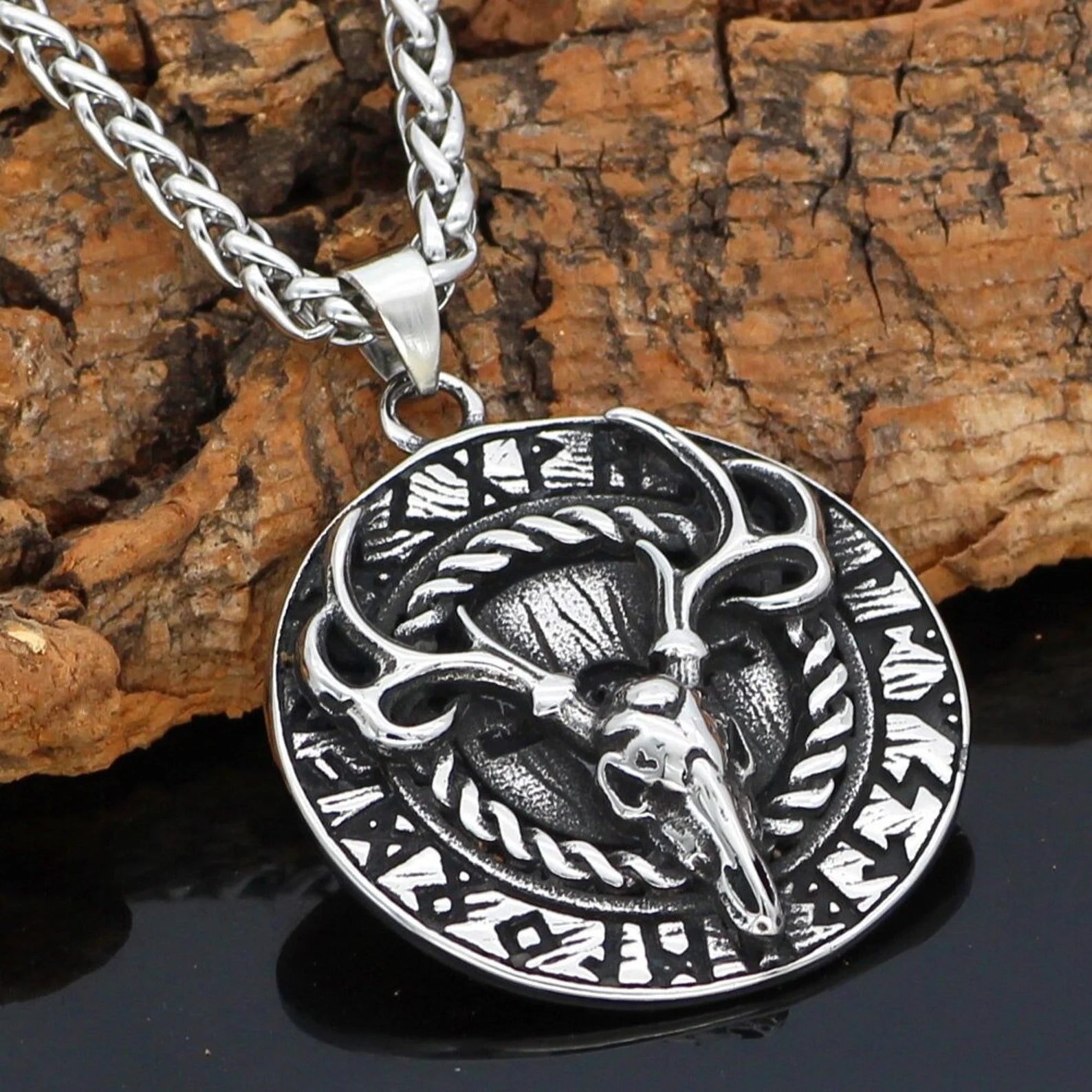 Runic Deer Norse Necklace • 5-7 days delivery within USA