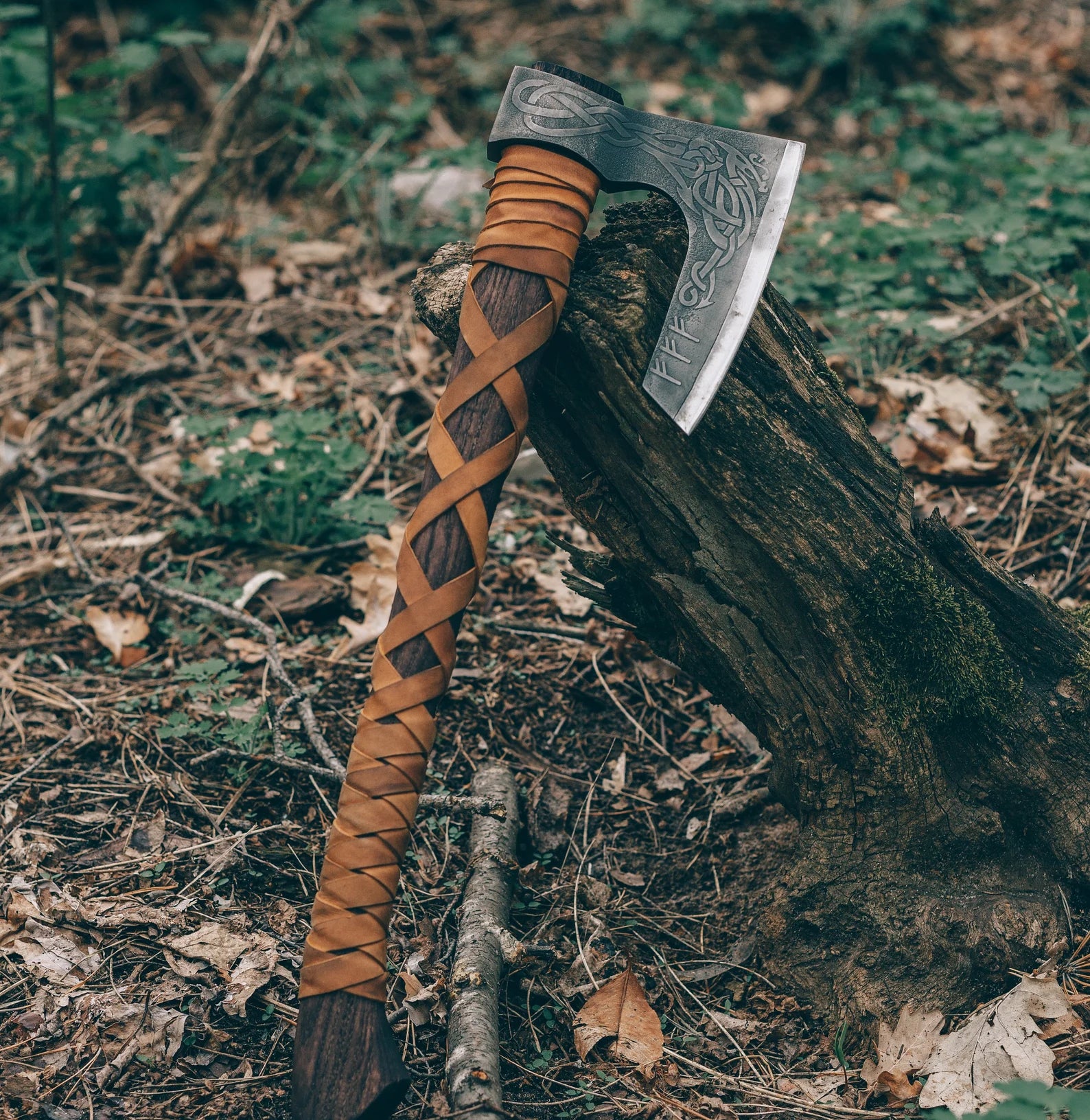 Bearded Ragnar axe, 5-7 days delivery within USA