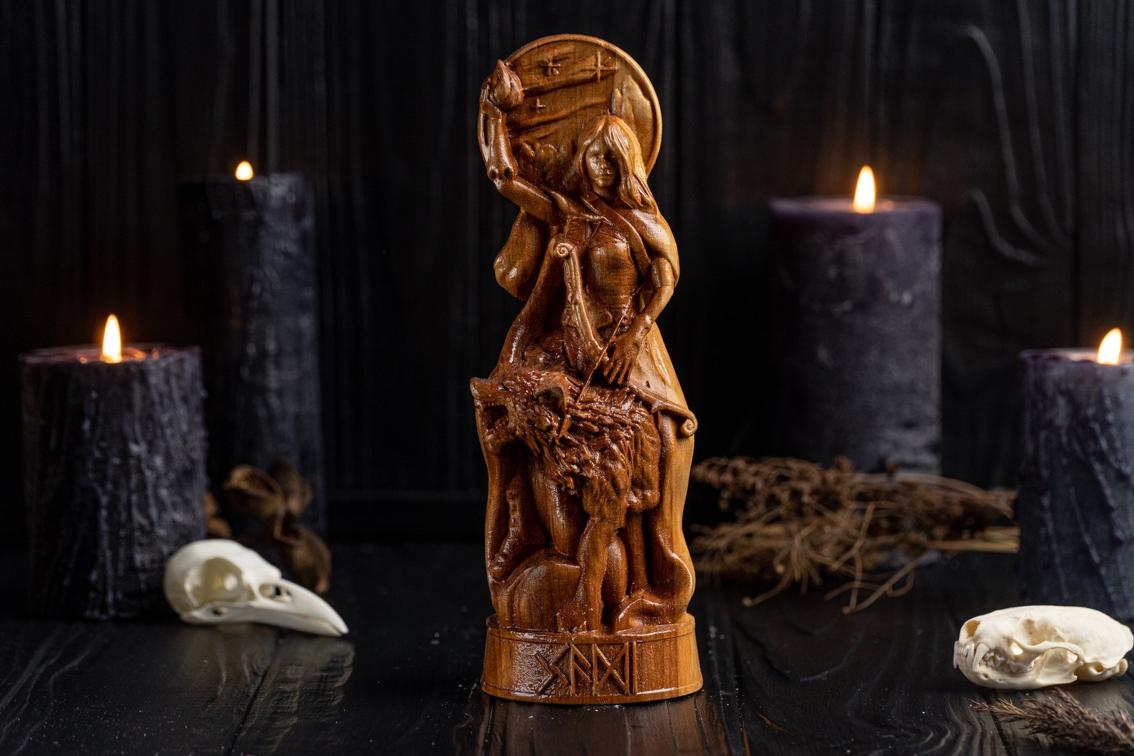 Skadi viking statue