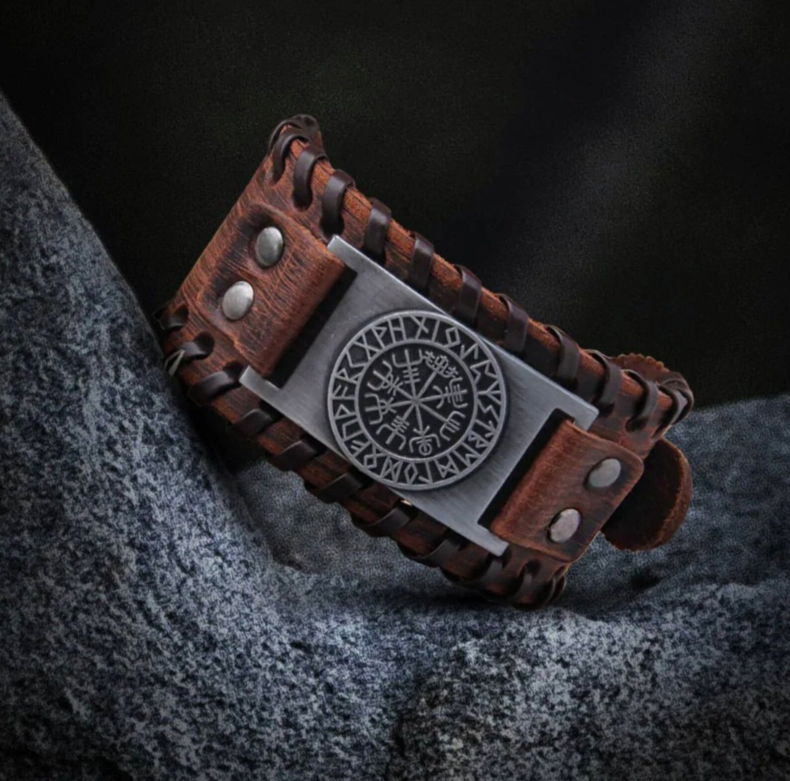 Vegvisir Leather Bracelet • 5-7 days delivery within USA