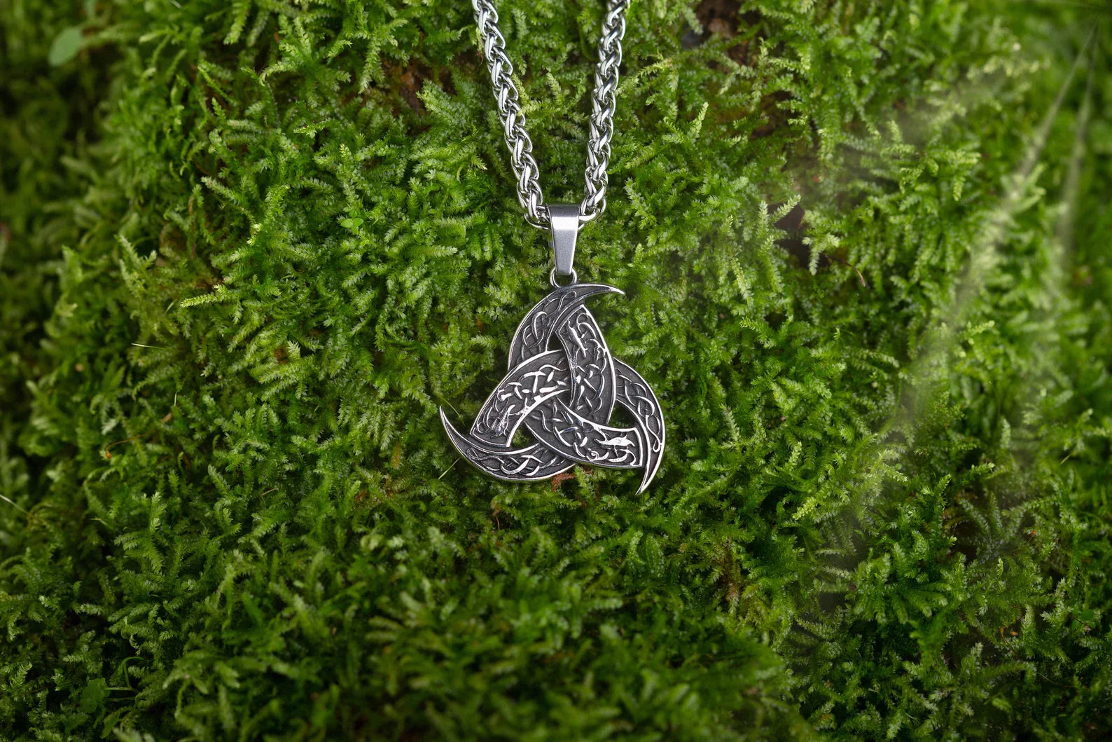 Triple Horn of Odin necklace • 5-7 days delivery guarantee