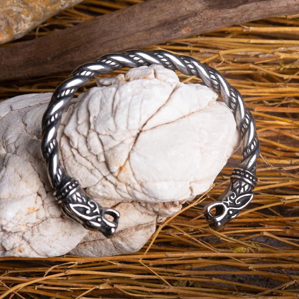 Wolf handmade bracelet