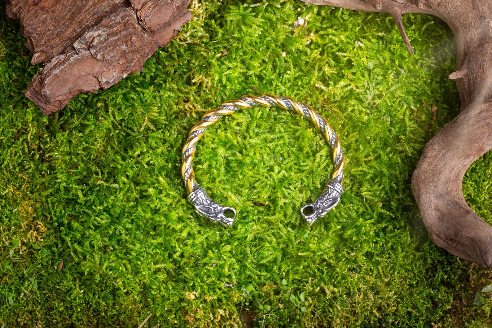Viking wolf armring