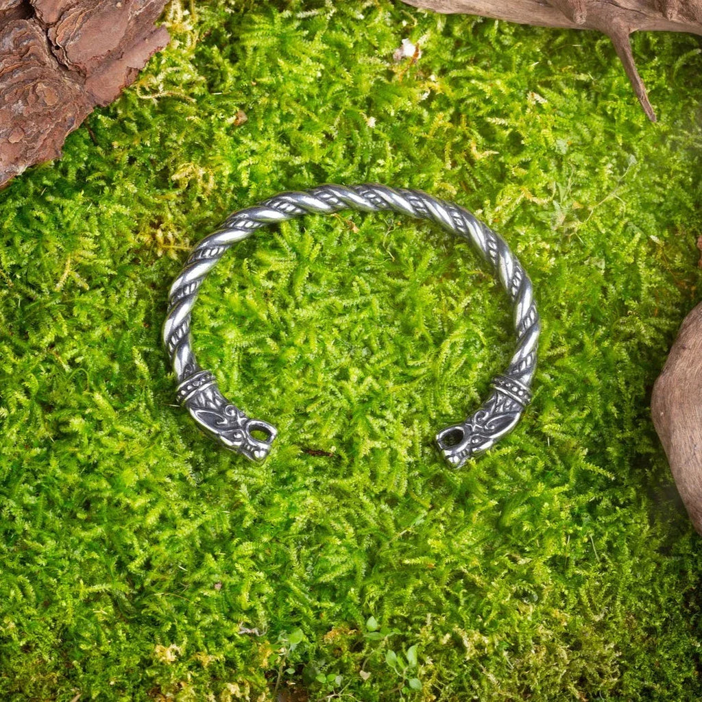 Wolf viking bracelet