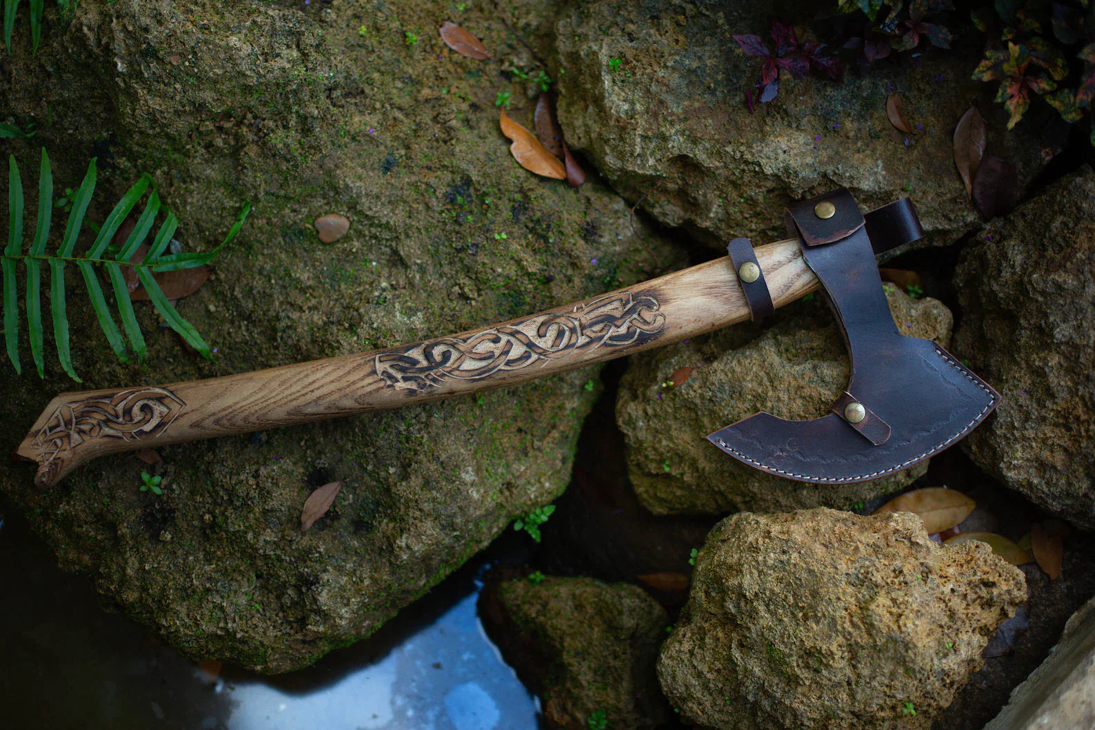 Engraved Norse axe• 5-7 days delivery guarantee