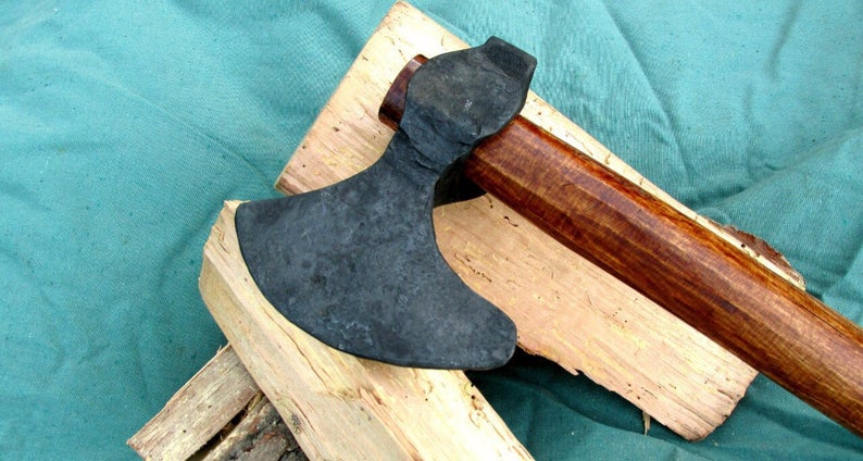 Medieval axe