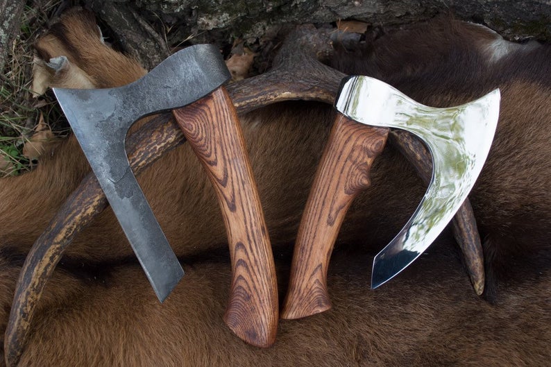 Functional viking axe