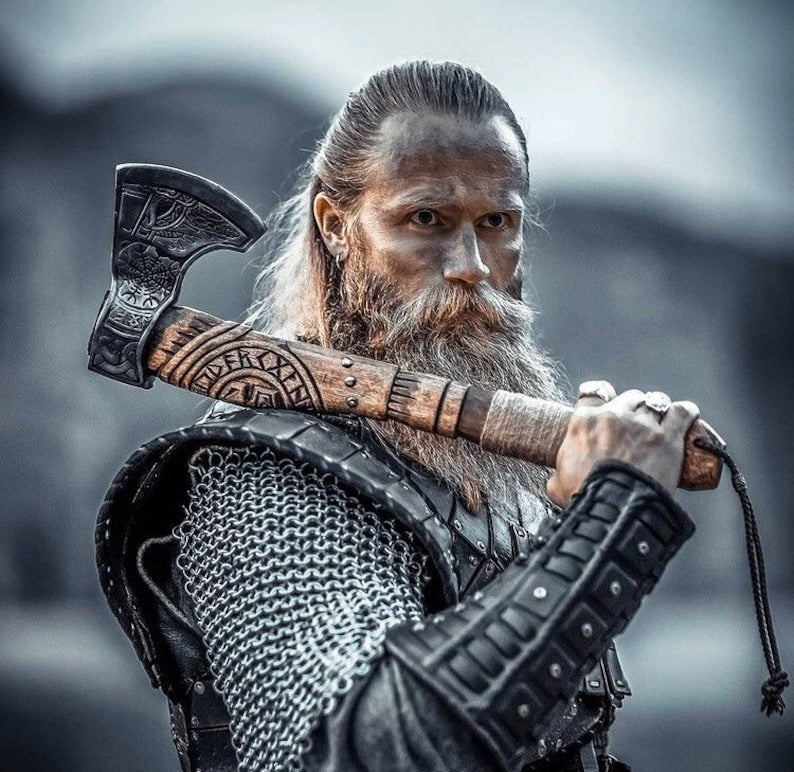 Ragnar Lothbrok viking axe