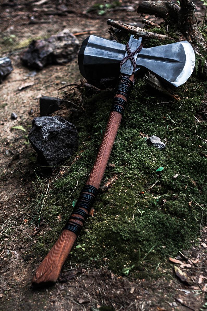 Thor stormbreaker axe
