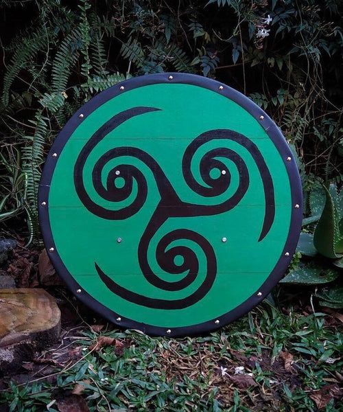 Triskele viking shield