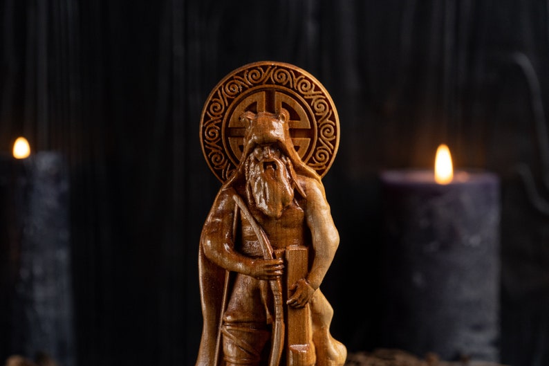 ullr figurine