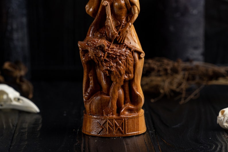 Skadi wooden figurine
