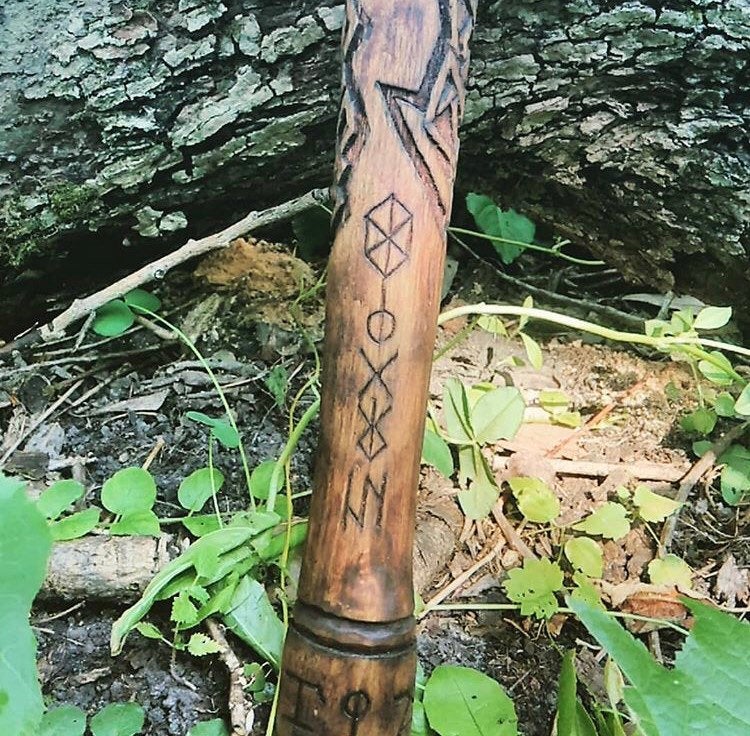 Engraved hammer handle