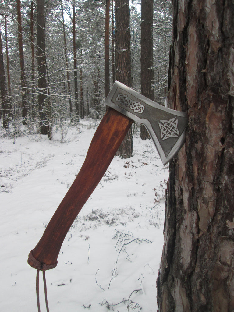 Scandinavian runic axe - Valhallaworld
