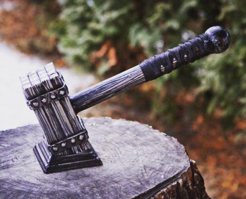 Hand forged viking hammer