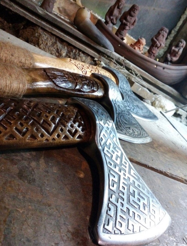 Viking axe - JARL - Valhallaworld