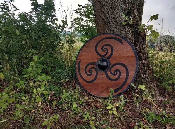 Scandinavian shield triskele