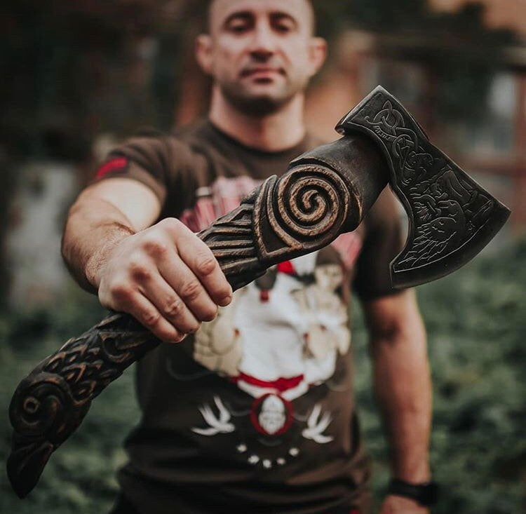 Raven viking axe - ValhallaWorld